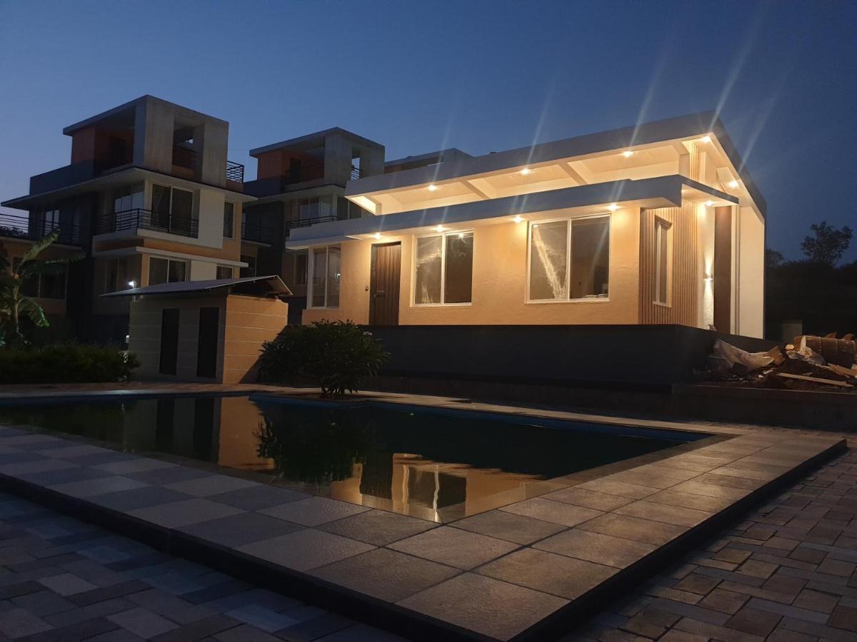 Royal Meadows Igatpuri 2Bhk Poolside Villa Eksteriør billede