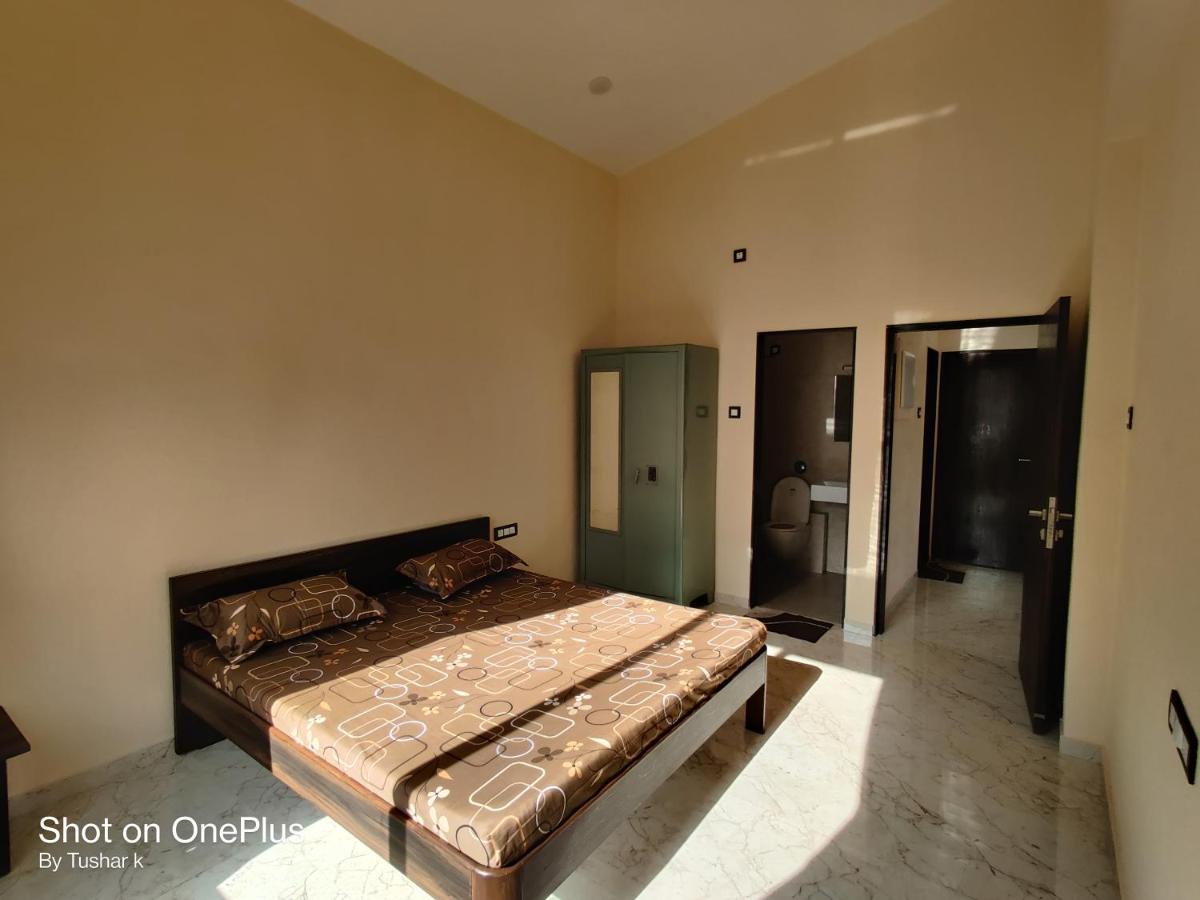 Royal Meadows Igatpuri 2Bhk Poolside Villa Eksteriør billede