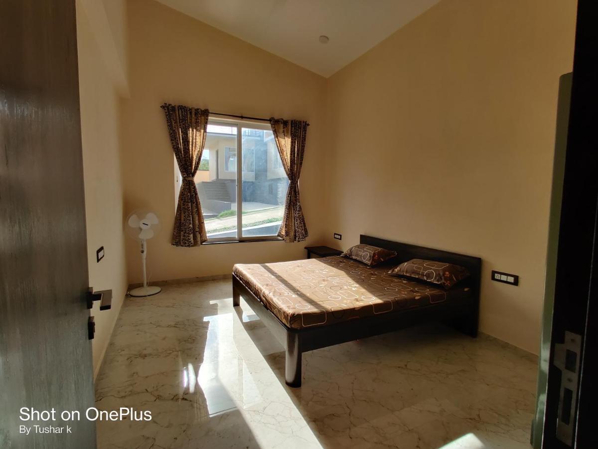 Royal Meadows Igatpuri 2Bhk Poolside Villa Eksteriør billede