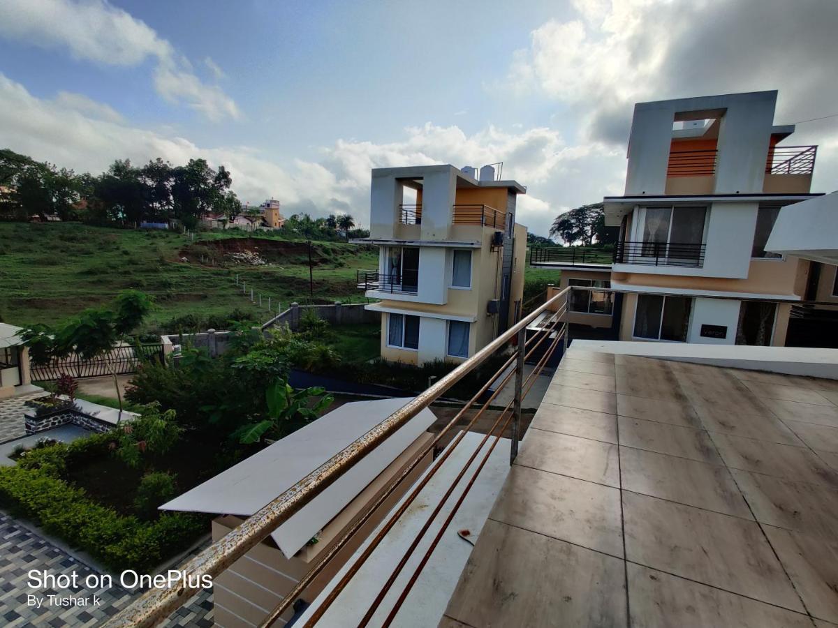 Royal Meadows Igatpuri 2Bhk Poolside Villa Eksteriør billede