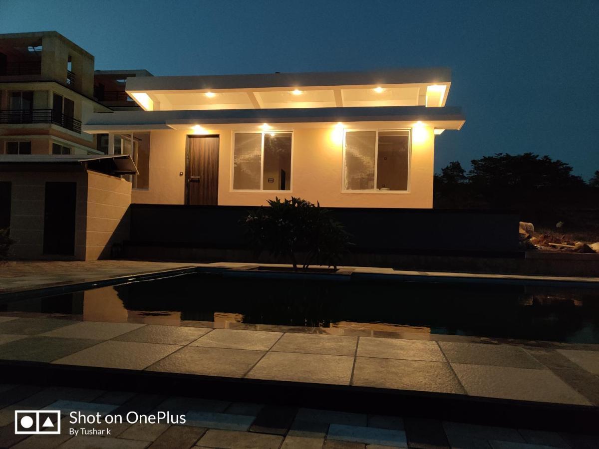 Royal Meadows Igatpuri 2Bhk Poolside Villa Eksteriør billede
